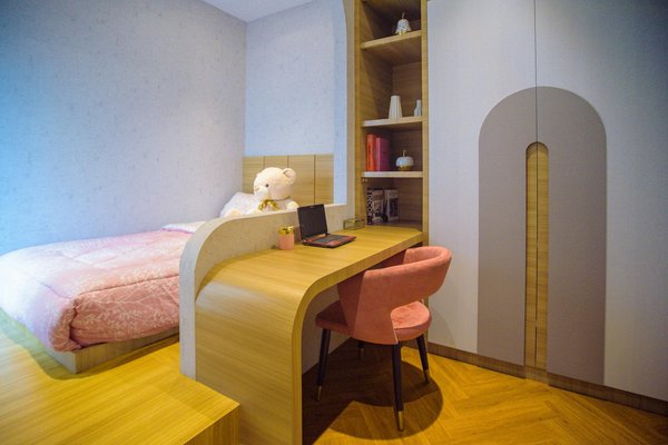 Succès et Échecs aux Enchères : Récits Fascinants de Ventes Surprenantes